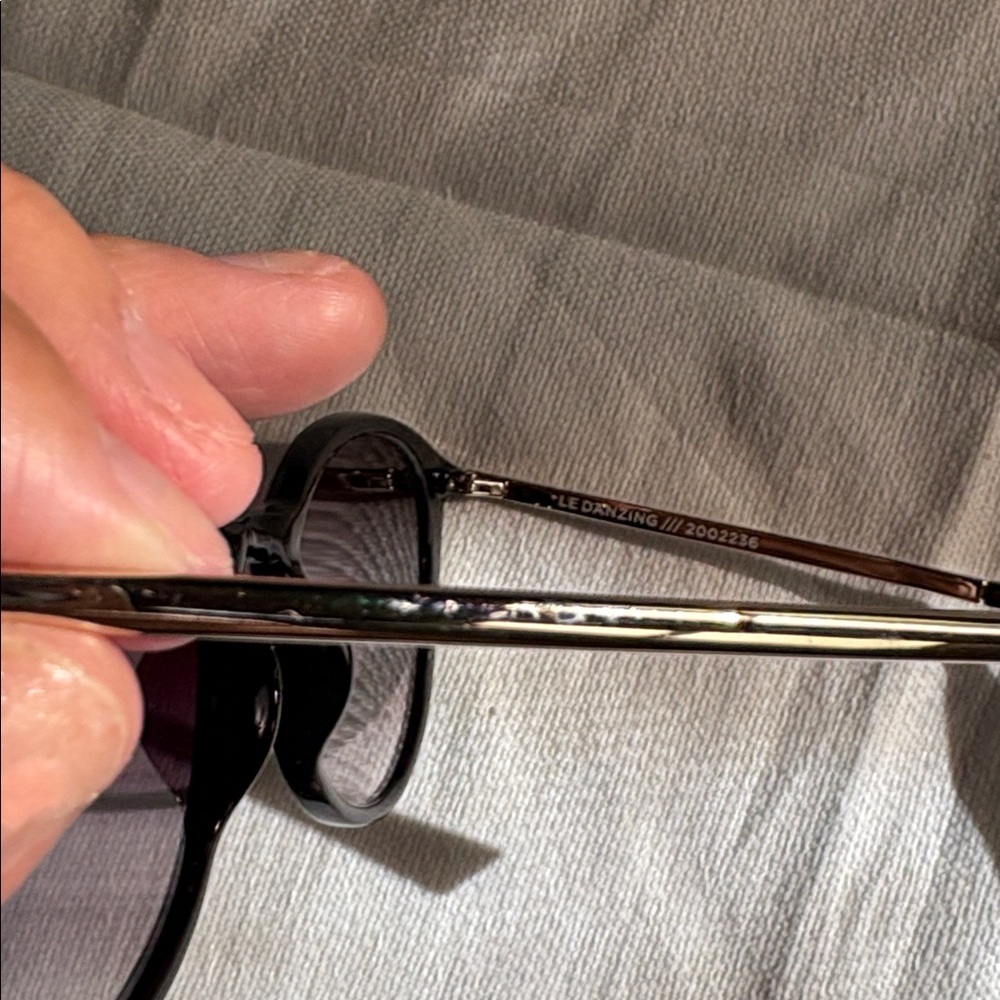 Le Specs Black and Purple Sunglasses - Picture 12 of 12